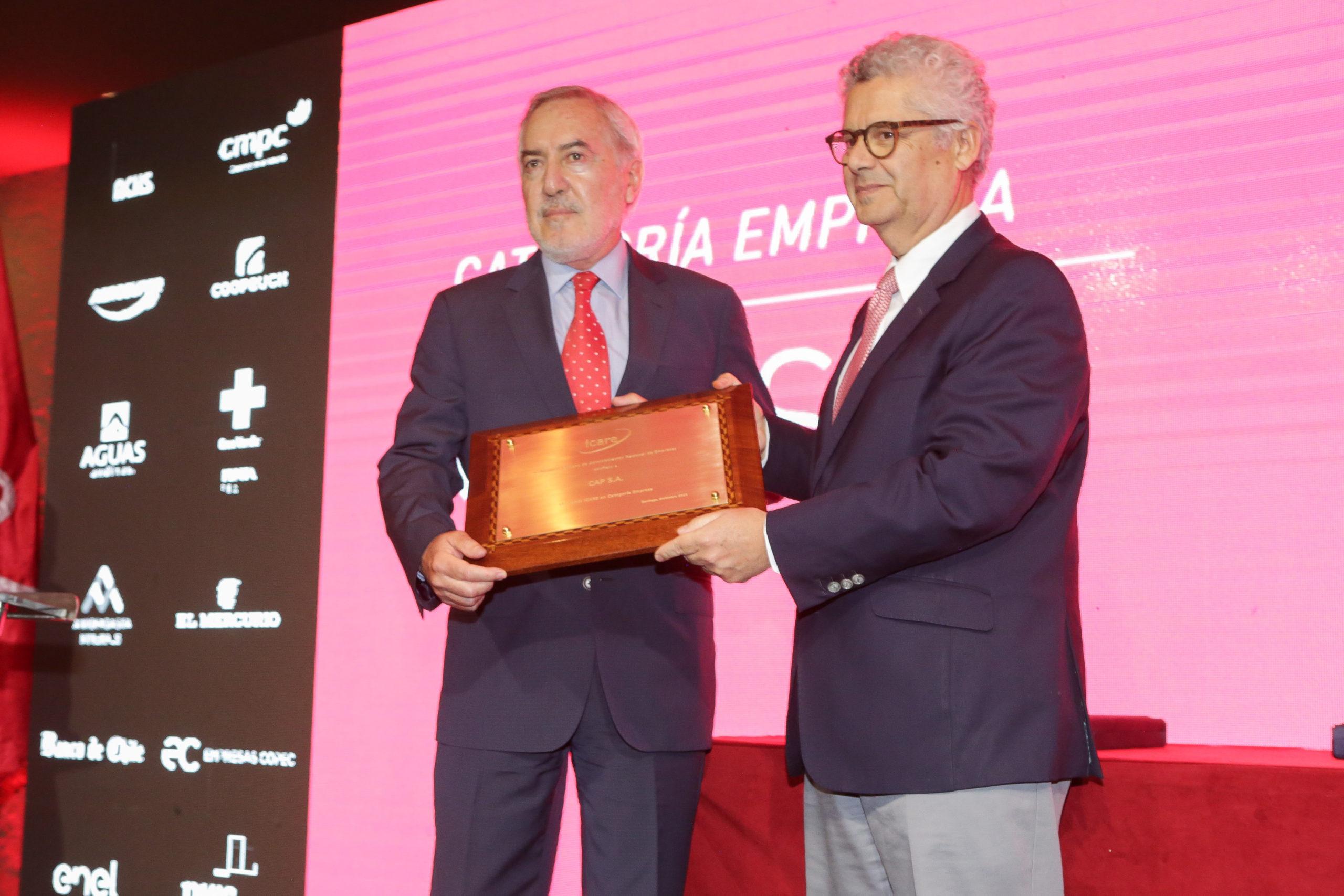 CAP recibe Premio Icare 2022 a la empresa del ano 1 scaled